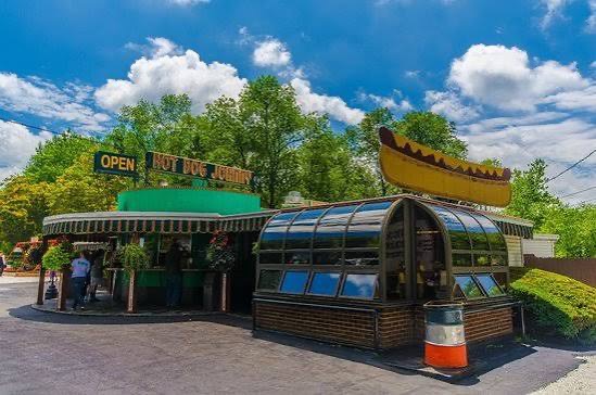 Hot Dog Johnny&rsquo;s on Route 46 in Buttzville, a New Jersey landmark since 1944